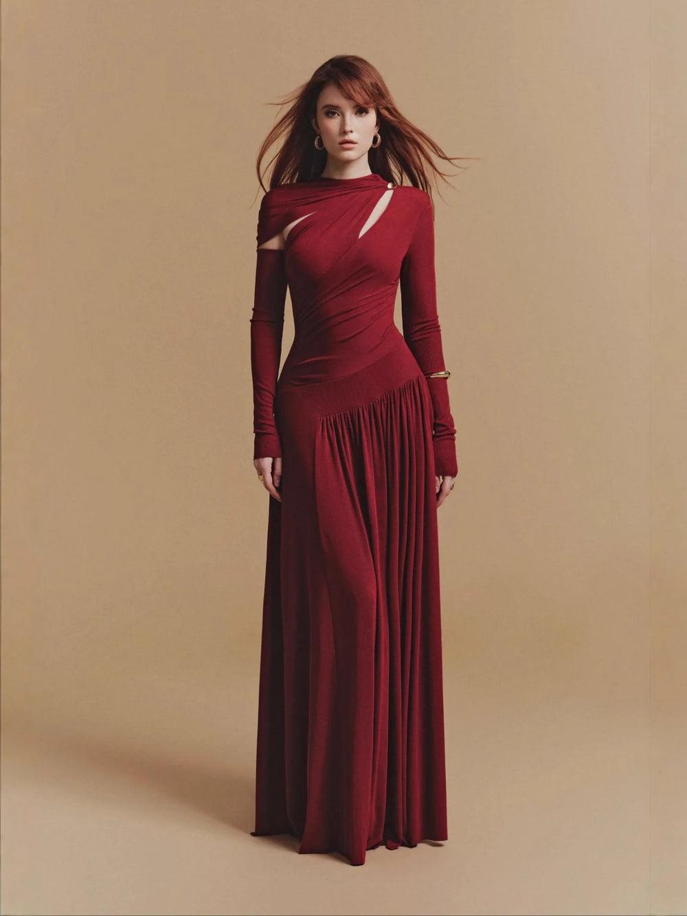 2025 New Casual Niche Style Solid Color Design Cross Pleated A-Line Midi Dress with Natural Waist Anti-Static Woven Fabric.