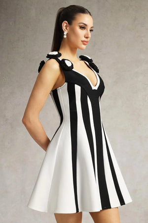 Women Chic ISerela Sleeveless V-Neck Flower Bandage Mini Dress Ladies Bodycon Occassion Birthday Cocktail Prom Party Dresses