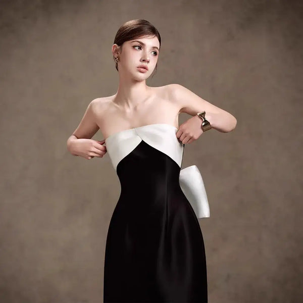  Off-the-Shoulder Sleeveless Midi Dress Mermaid-Trumpet Silhouette Natural Waist Big Bow Decoration model adjusting dress