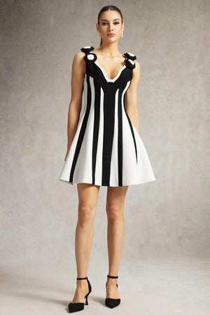 Women Chic ISerela Sleeveless V-Neck Flower Bandage Mini Dress Ladies Bodycon Occassion Birthday Cocktail Prom Party Dresses