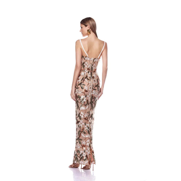 Maxi Dress Sariah with off-shoulder design and 3D flower patchwork.