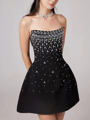 Be the diamond in the rough with our Solid Patchwork Diamond Dress. This strapless, sleeveless dress hugs your high waist for a slimming silhouette. Perfect for any 